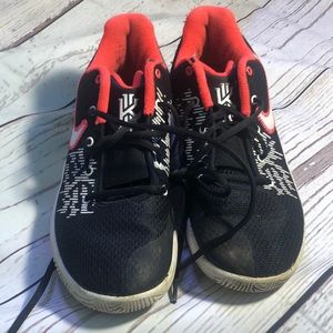 Kids Nike Flytrap Basketball Shoe